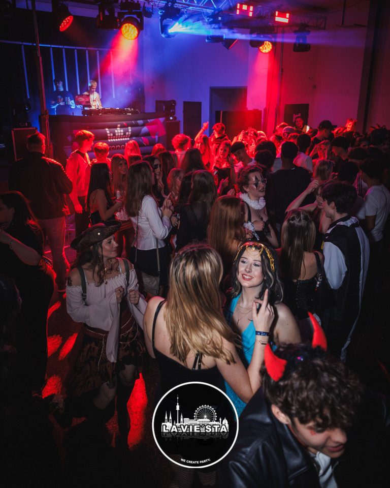 ©ErikFarid TheNun 98 Eventfoto Wien | La Viesta